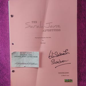 Elisabeth Sladen Hand Signed Autograph The Sarah Jane Adventures Script COA