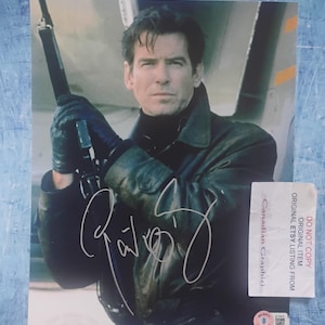 DVD ピアース・ブロスナン直筆サイン入8x10インチ写真額 ジェームズ