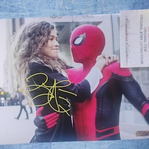 Zendaya autograph - Etsy 日本