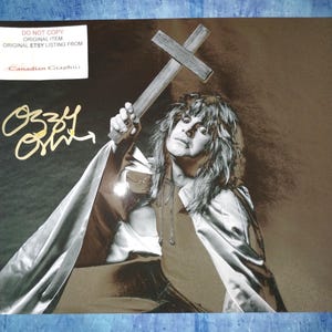 Ozzy Osbourne Handsigniertes Autogramm 11x14 Photo COA