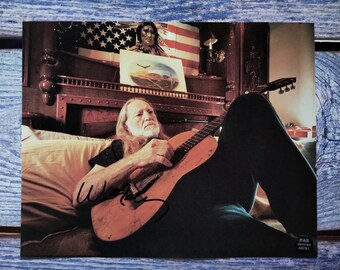 WILLIE NELSON signed autographed photo COA Hologram main image 0