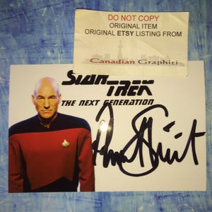 Patrick Stuart Handsigniertes Autogramm Foto COA Star Trek The Next Generation