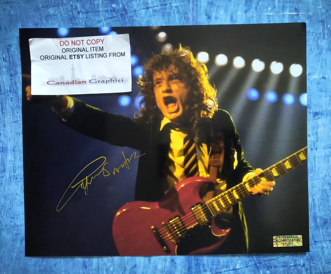 Angus Young AC/DC Hand Signed Autograph 8x10 Photo COA - Etsy