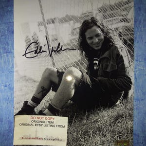 Eddie Vedder Hand signierte Autogramm 8x10 Foto COA Pearl Jam