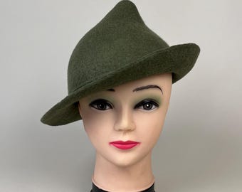 ボーバトンハット ハンドフェルトメリノウール製 カスタムブルー