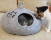 Cat wool cave Felted bed cat Woolen cat house Handmade organoc light gray sheep wool cave decorated drawings-cats' portraits