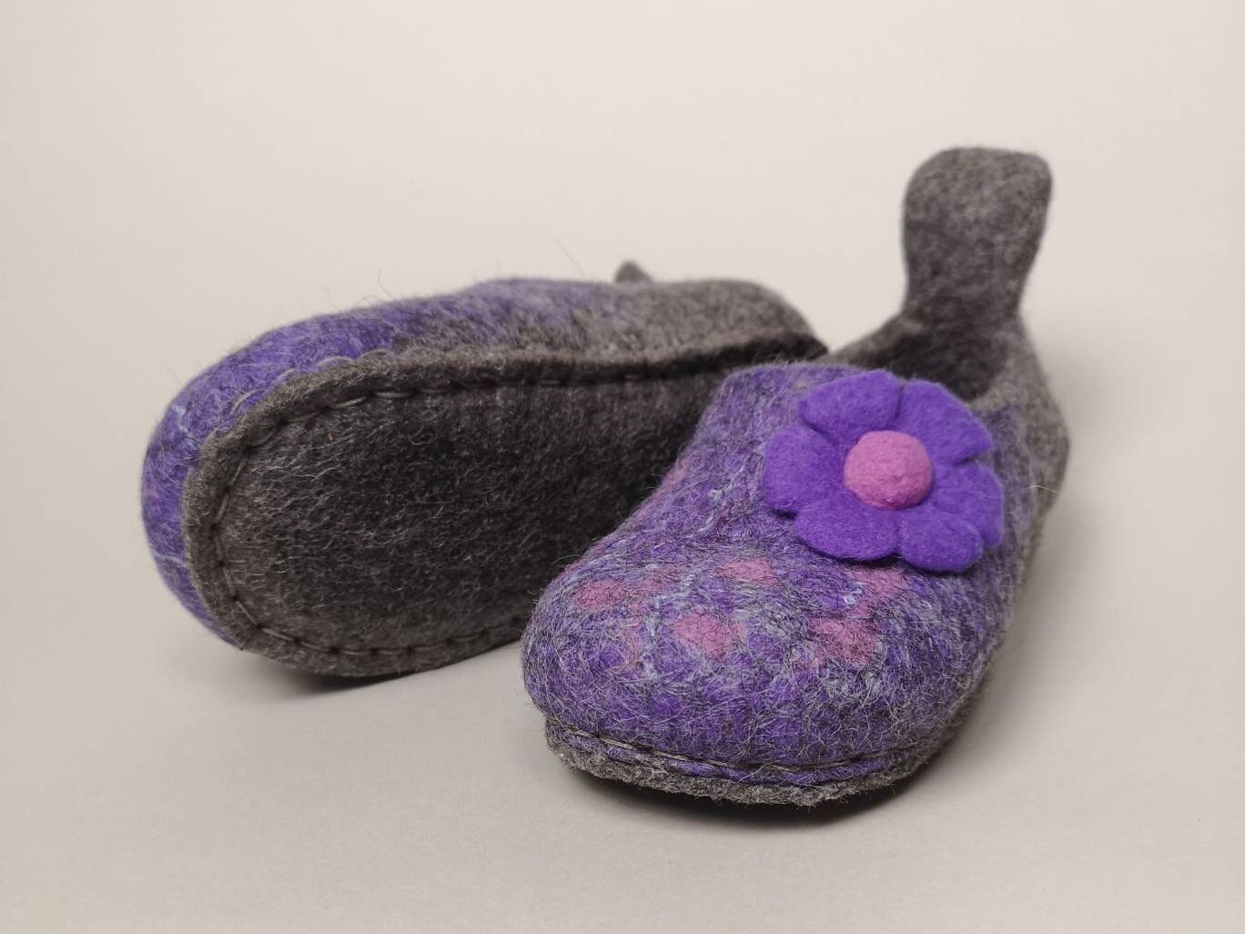 kids felt slippers