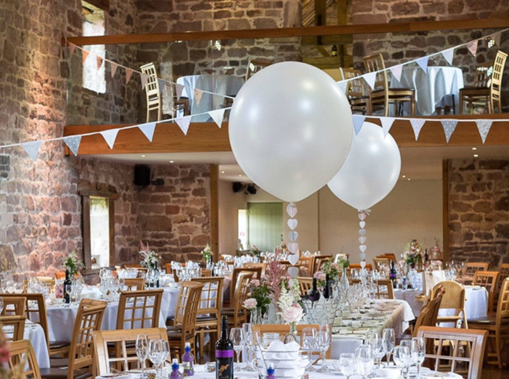 Table 2024 balloon decoration