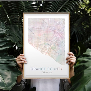 Carte du comté d’Orange imprimable, Art mural coloré, Téléchargement numérique de l’impression d’art de Californie, Carte de l’affiche de voyage Art, Affiche du comté d’Orange CA