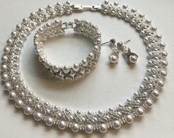 Jackie Kennedy Faux Pearl & Crystal Necklace /Bracelet and Earring Set   16" Bracelet 7 1/2"  SILVER