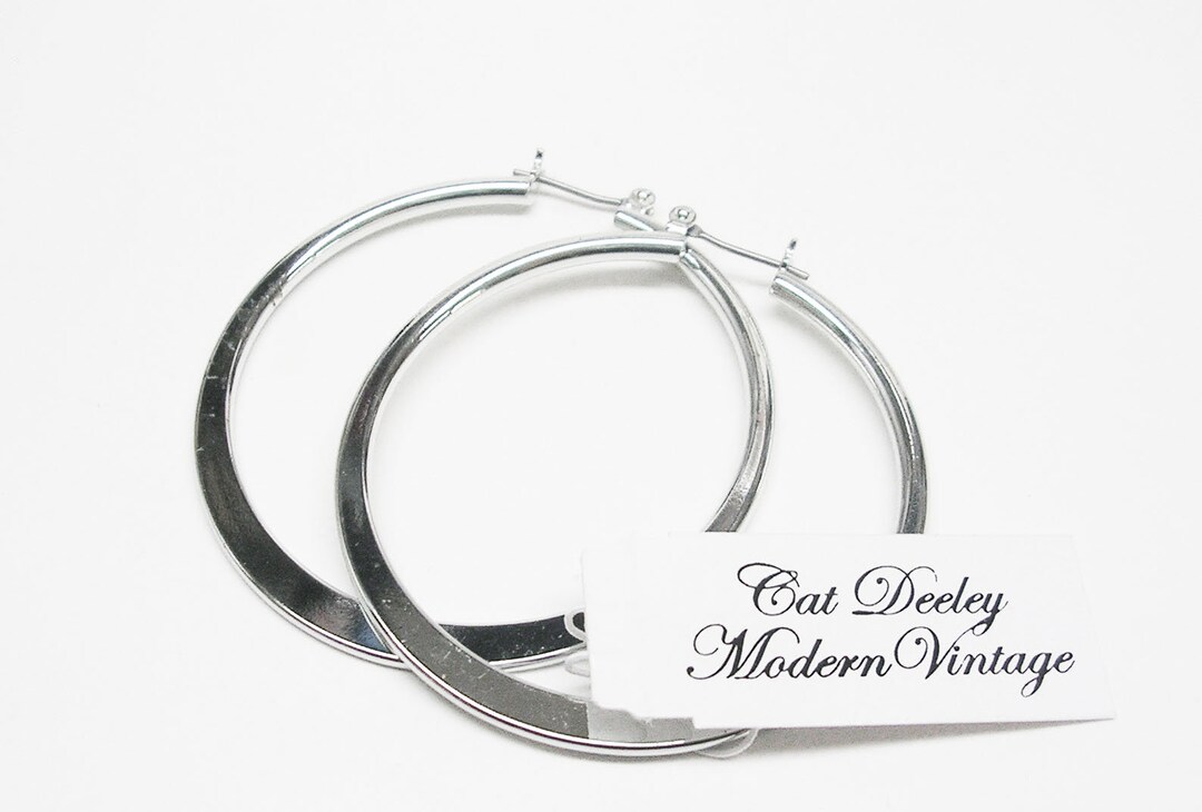 Cat Deeley Round Hoop PIERCED Earrings 2