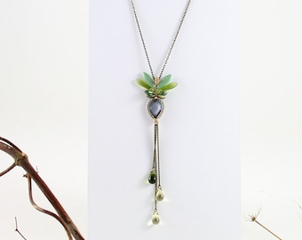 18th century "Joséphine" style long necklace, mother-of-pearl, glass beads, handmade chain in France, CSAntika designer jewel, Bridgerton