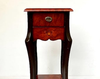 ビンテージ サイド テーブル、象嵌入りベッドサイド テーブル、ランプ