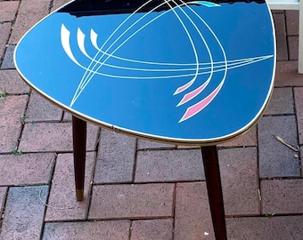 50s kidney table coffee table side table original fifties 3-leg table Resopal design table rockabilly home