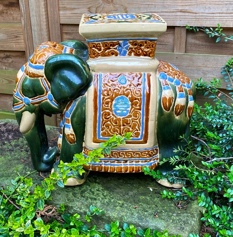 Elefant Keramik XL Blumenhocker Jade-Grn orange hellblau Relief Handarbeit  Handbemalt Glasur Beistelltisch Garten Kultur 1960-70er Jahre - Etsy.de