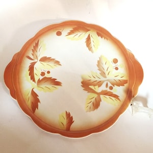 assiette à gâteau en céramique vintage, décor splash Art Déco, terre orange écru faite à la main, décor de vrille de feuilles en céramique de relief à collectionner des années 1930