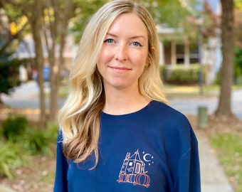 The Game Keeper's Cottage Pullover in Navy - Literary Sweatshirt