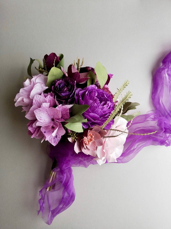 violet purple wedding bouquet paper flower bouquet alternative wedding flowers papper anniversary destination wedding etsy paper flower bouquet