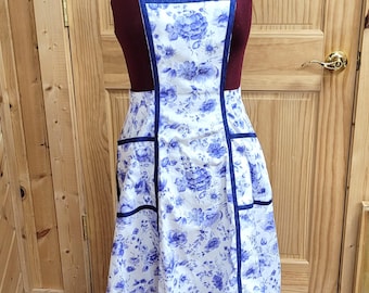Handmade Vintage Style Apron for Women with Pockets, Custom Made to Order Retro Kitchen Apron