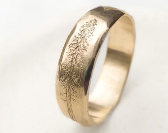 Men’s Tree Wedding Ring inspired by nature in 14k Gold