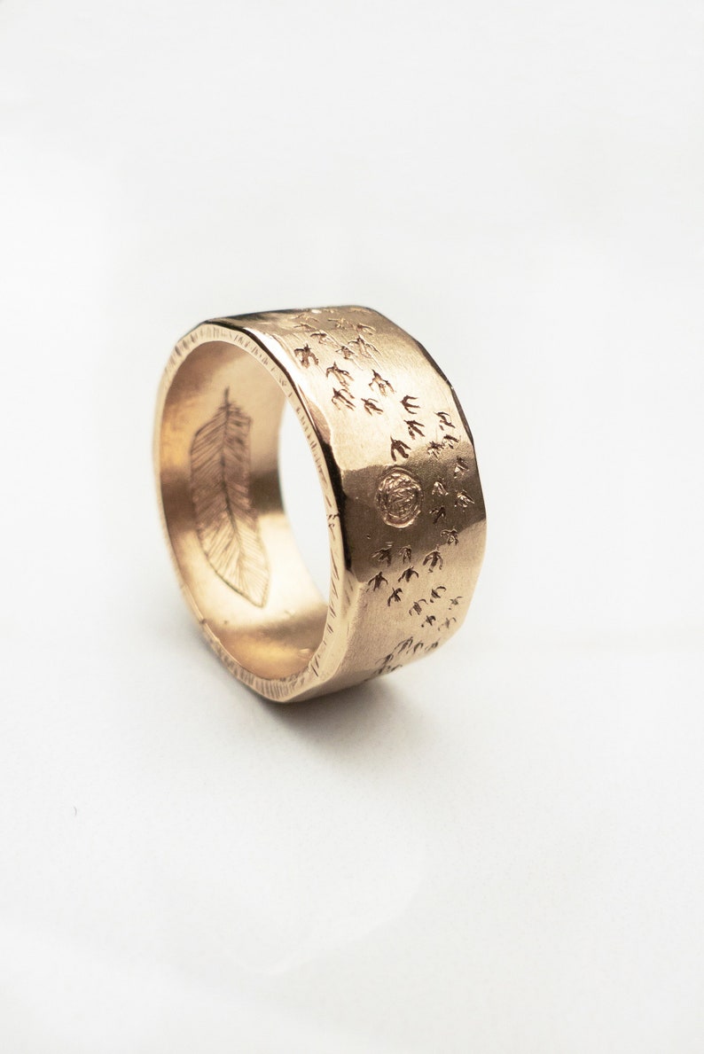 Mens Feather Ring 14k Gold Rustic Wedding Band With Birds image 10