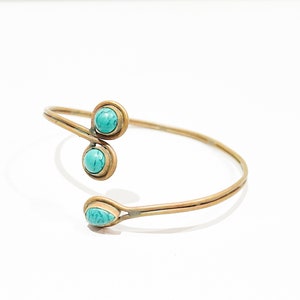 Gold  bracelet cuff / brass and green malachite/ boho Jewelry/ vintage design/ healing stones/ spiritual gift/ Xmas gift