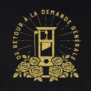 Back by Popular Demand (in fancy pants French) Unisex T-Shirt
