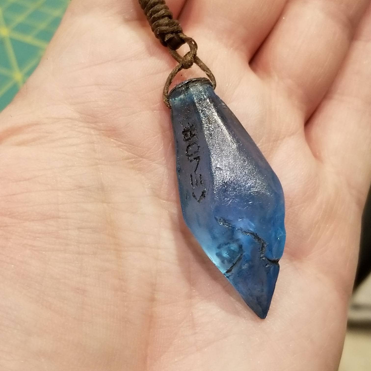Kyber Crystal Pendant Necklace - Etsy 