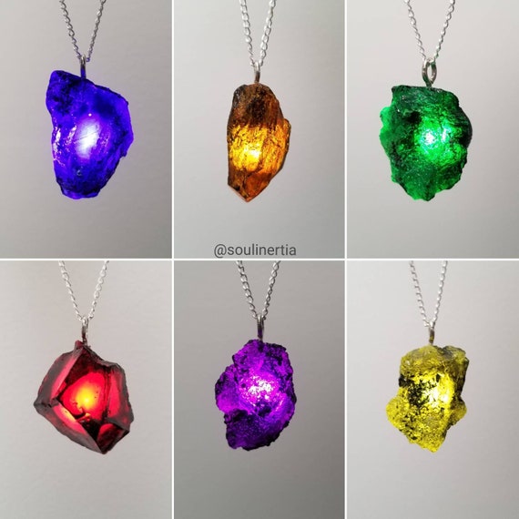 Iced Out Infinity Gauntlet Pharaoh Pendant For Men Luxury Designer Bling  Gem With Gold Glove And Ruby Accents Perfect Love Gift From  Gracezhangsstudio, $8.73 | DHgate.Com
