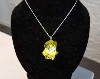 Yellow Mind Stone Pendant Necklace - Raw Infinity Stones (INDIVIDUAL) - Gauntlet Avengers cosplay prop replica glowing crystal Vision gem