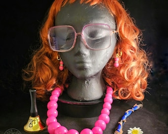 Aunt Gladys Costume Kit - Pink glasses version - cosplay 'Weapons' Halloween: wig, bell, gradient sunglasses, ball necklace stick wand daisy