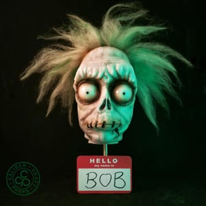 ビートルジュース ロイヤルボブルズ　シュランケンヘッド Beetlejuice shrunken head bob - Etsy 日本