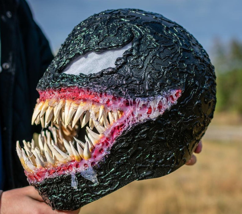 Venom mask Cosplay. Marvel. Black Symbiote. Venom helmet Venom mask Cosplay. Marvel. Black Symbiote. Venom helmet