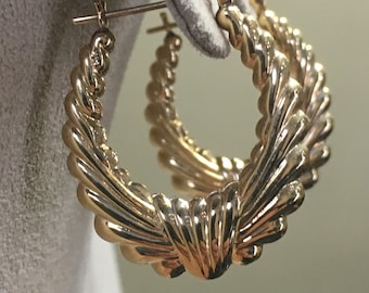 14k Yellow Gold Scalloped Hoop Earrings, Vintage