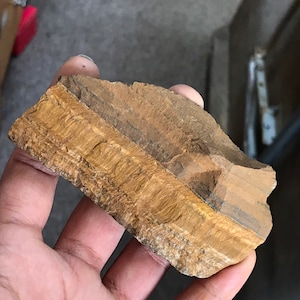 Raw Tiger&#39;s Eye