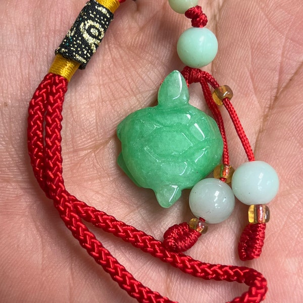 Turtle jade keychain