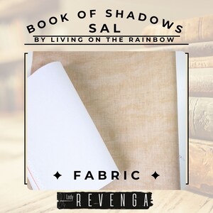 Pode incluir: Um close-up de um tecido de linho bege com um tecido branco dobrado por cima. O texto "Book of Shadows Sal by Living on the Rainbow" est&aacute; no topo da imagem. O texto "Fabric" est&aacute; no centro da imagem. O texto "Lady Revenga" est&aacute; na parte inferior da imagem.