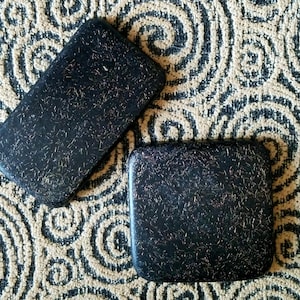 Bouclier EMF pour coque de téléphone portable - Autocollant de protection Orgonite® - Bloqueur de rayonnement Wifi - Orgone de soleil noir moyen rectangle ou bouton carré