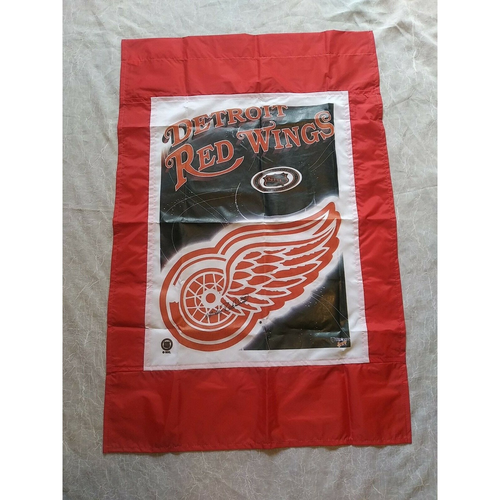 Detroit Red Wings banners and flags and other sports banners and flags from  Flags Unlimited