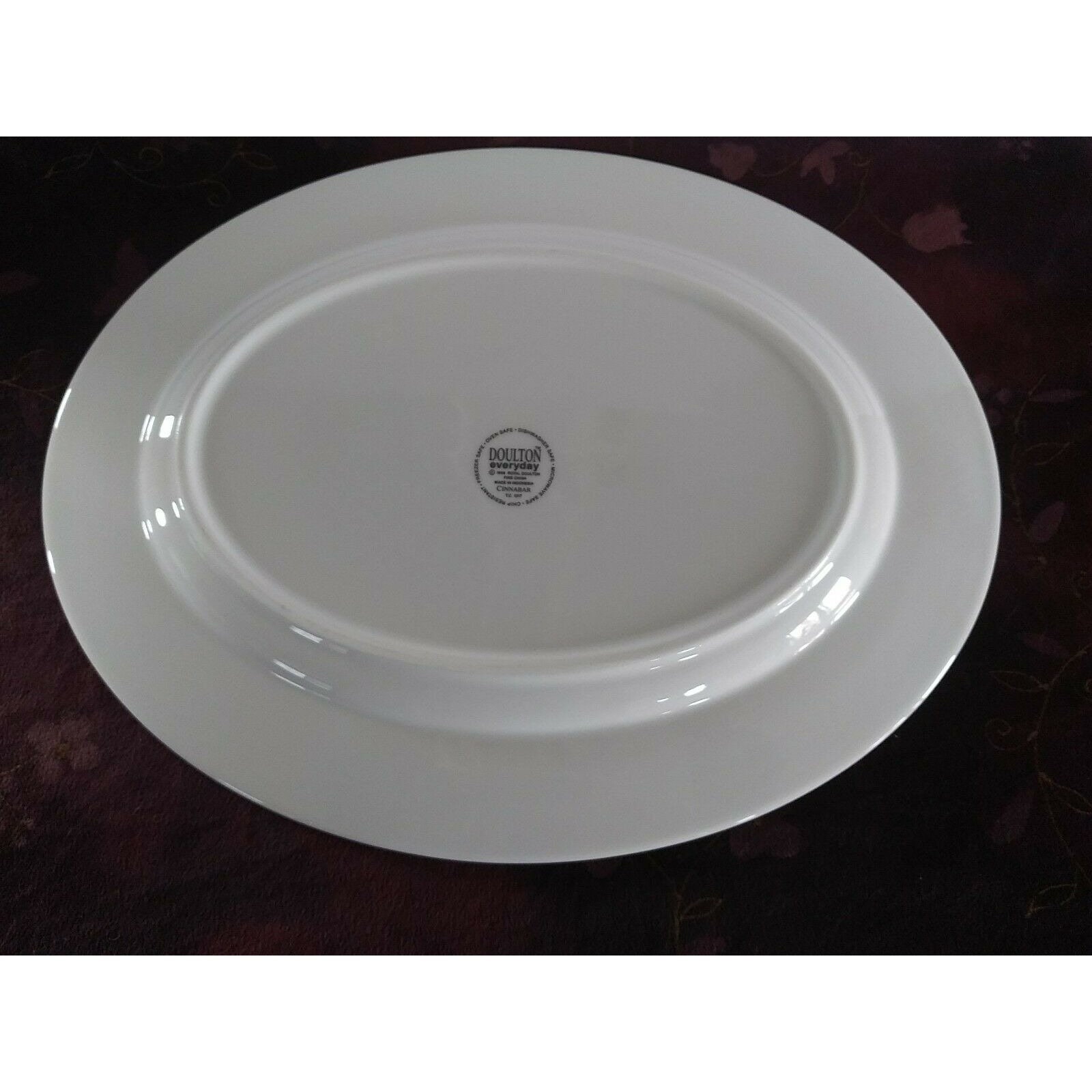 EUC! Royal Doulton Everyday Cinnabar ラージ 13 1/4 インチ