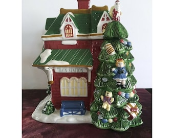 Spode Christmas Tree Village Train Station 2002 Cookie Jar Large