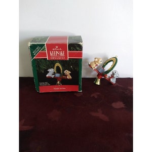 Vintage Hallmark Keepsake Ornament FRIENDS ARE FUN Features Movement 1991