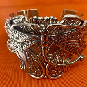 Dragonfly Bracelet Cuff Silver Plated Art Deco Design From Bikers to Renaissance Fairs everyone Loves Kenneth Mack Jewelry