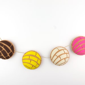 Pan Dulce Garland | Felt Concha Garland | Mexican Sweet Bread Felt Banner | Concha Home Decor | Fiesta Party Garland |