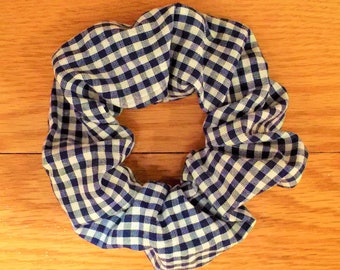 Navy and White Gingham Scrunchie, Navy Scrunchie, Navy Ponytail Holder, Navy and White Hair Tie, Blue Scrunchie, 90s Hair Accessories