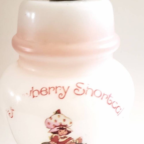Shops Extremely Rare Strawberry shortcake milkglass lamp/kids room/nursery/grunge/kitschy/1980s/accent lamp/vintage/pink/white/pink shade/adorably