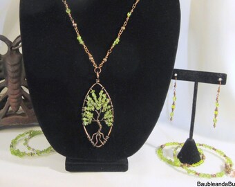 Peridot Tree of Life August Birthstone Necklace, Holiday Gift for Her, Peridot Beaded Necklace, Beaded Chain, Peridot and Copper