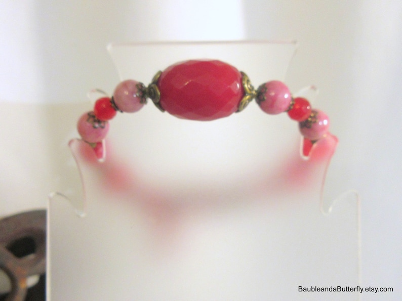 Pink Jade Bracelet Adjustable Beaded Dangle Bangle Valentines DayGift for Her Jade and Bronze Bangle Bracelet Memory Wire Bracelet