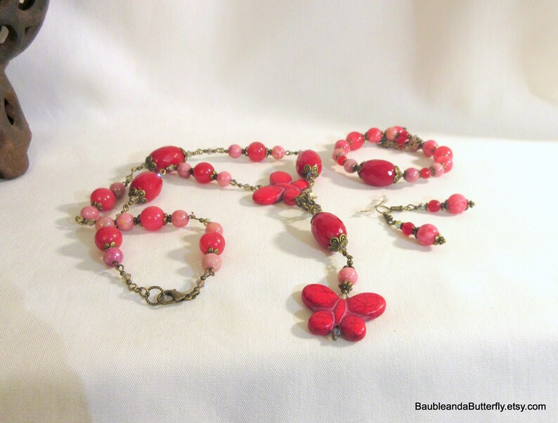 Pink Jade Bracelet Adjustable Beaded Dangle Bangle Valentines DayGift for Her Jade and Bronze Bangle Bracelet Memory Wire Bracelet