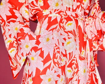 Pretty Housecoat or Kimono Robe in Deco Punch Print, With Customizable Lengths